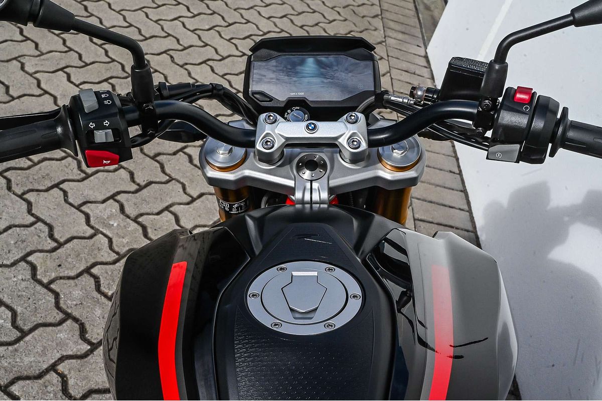 2024 BMW G 310 R G 310