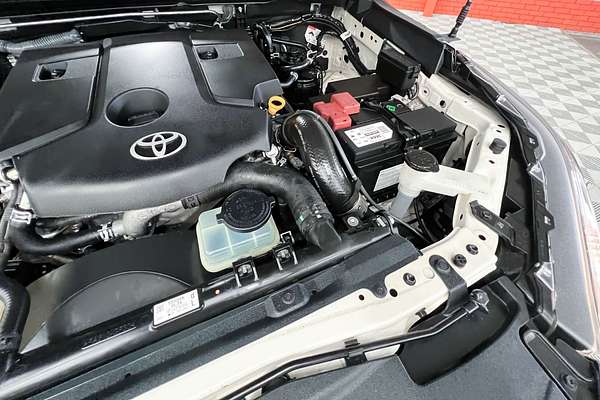 2021 Toyota Hilux SR GUN126R 4X4