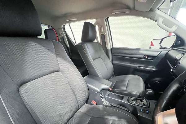 2021 Toyota Hilux SR GUN126R 4X4