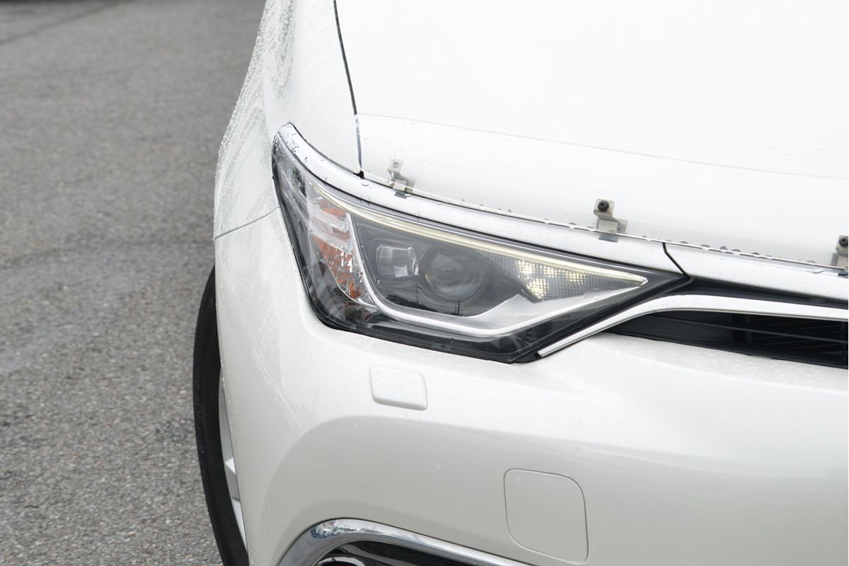 2017 Toyota Corolla Hybrid ZWE186R