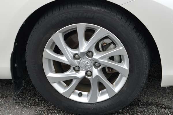 2017 Toyota Corolla Hybrid ZWE186R