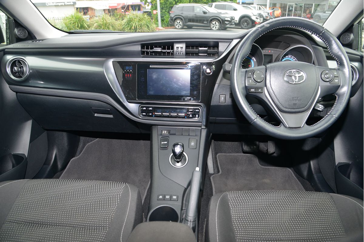 2017 Toyota Corolla Hybrid ZWE186R