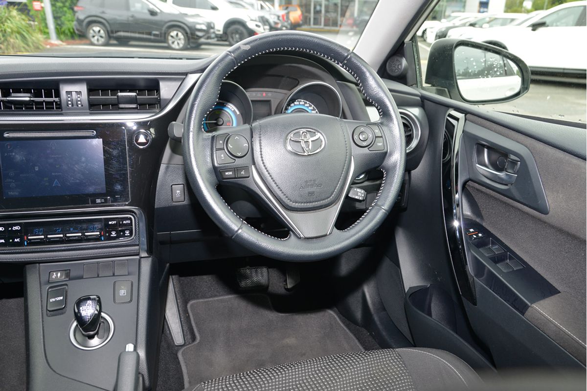 2017 Toyota Corolla Hybrid ZWE186R
