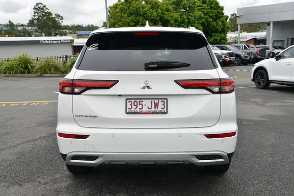 2023 Mitsubishi Outlander LS ZM