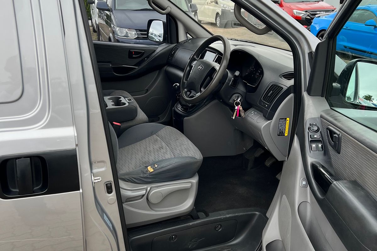 2017 Hyundai iLoad TQ3-V Series II
