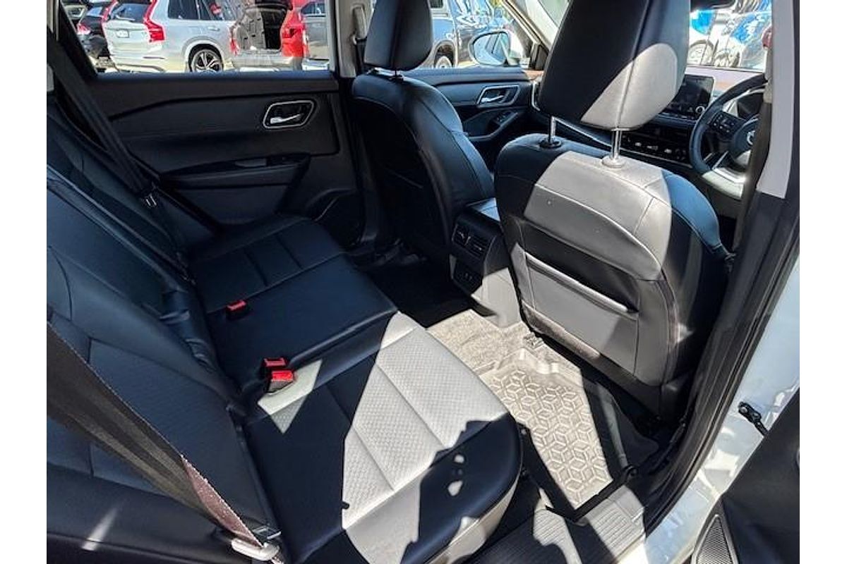 2023 Nissan X-TRAIL ST-L e-POWER T33