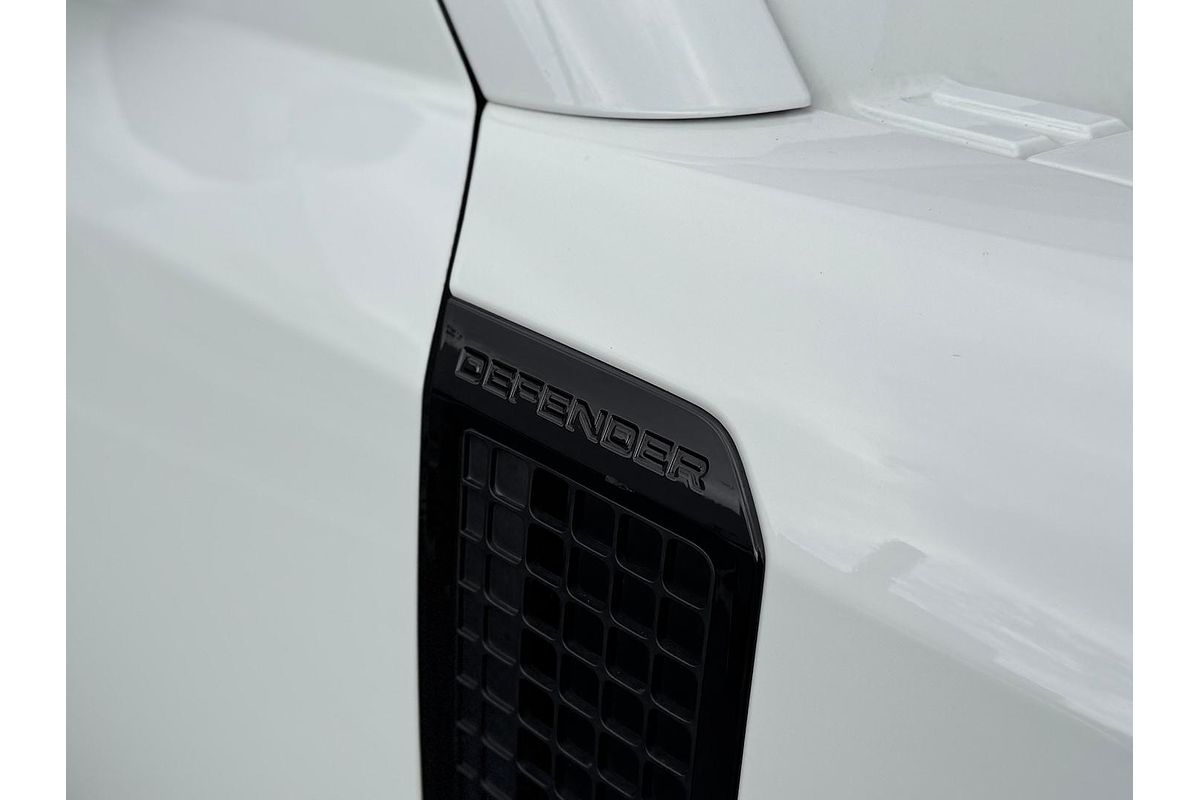 2020 Land Rover Defender 110 P400 HSE L663