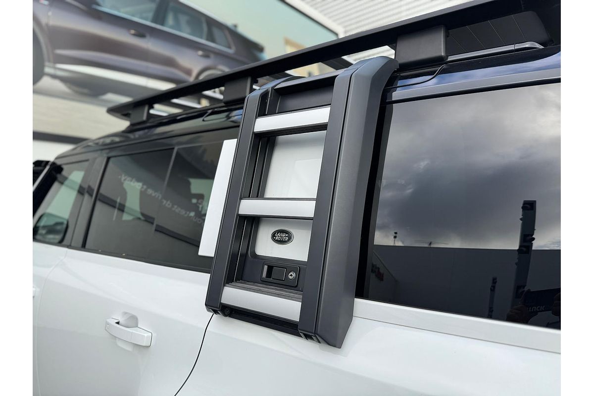 2020 Land Rover Defender 110 P400 HSE L663