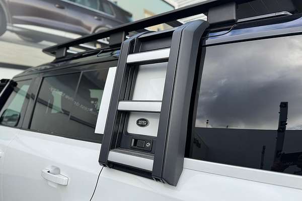2020 Land Rover Defender 110 P400 HSE L663