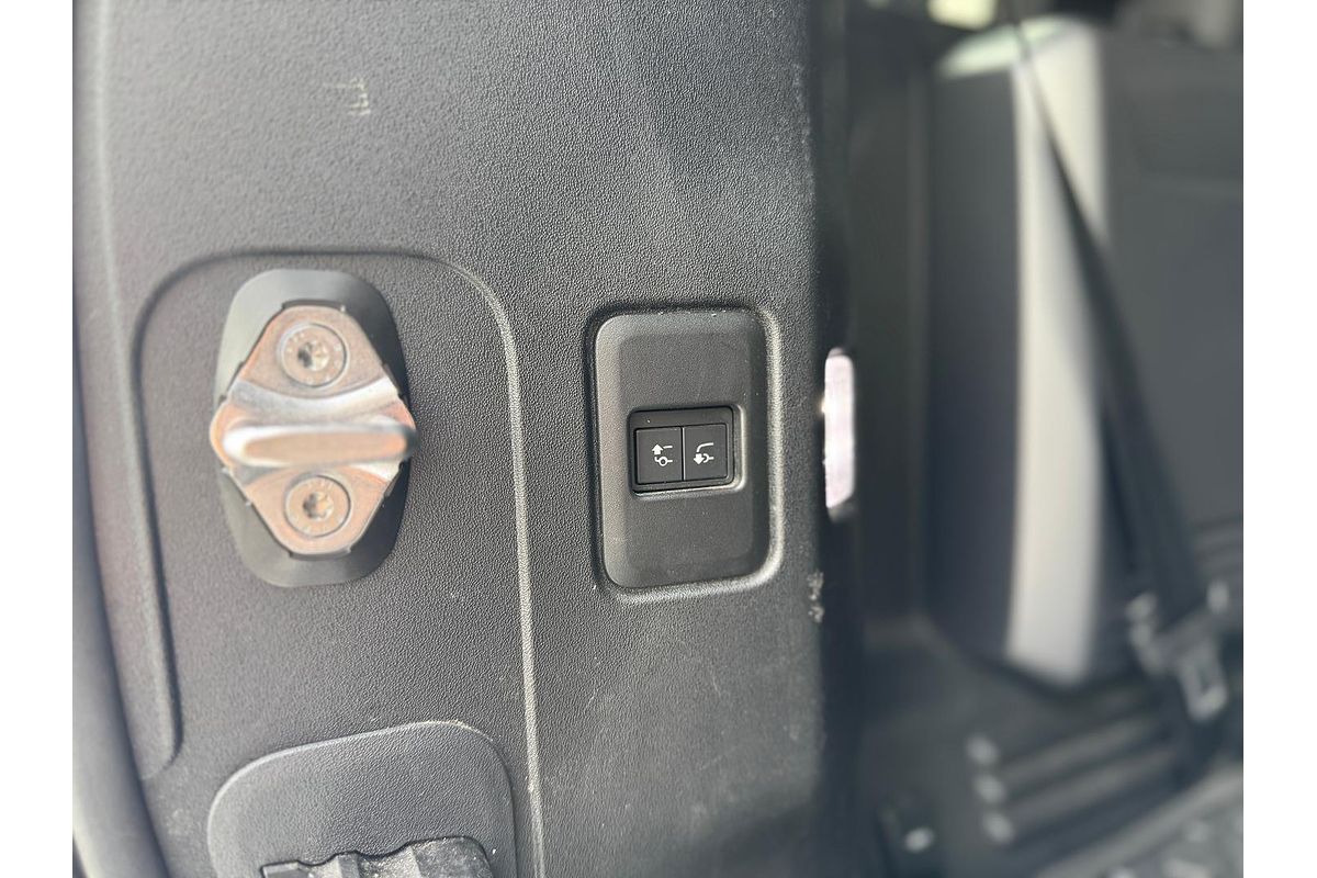 2020 Land Rover Defender 110 P400 HSE L663