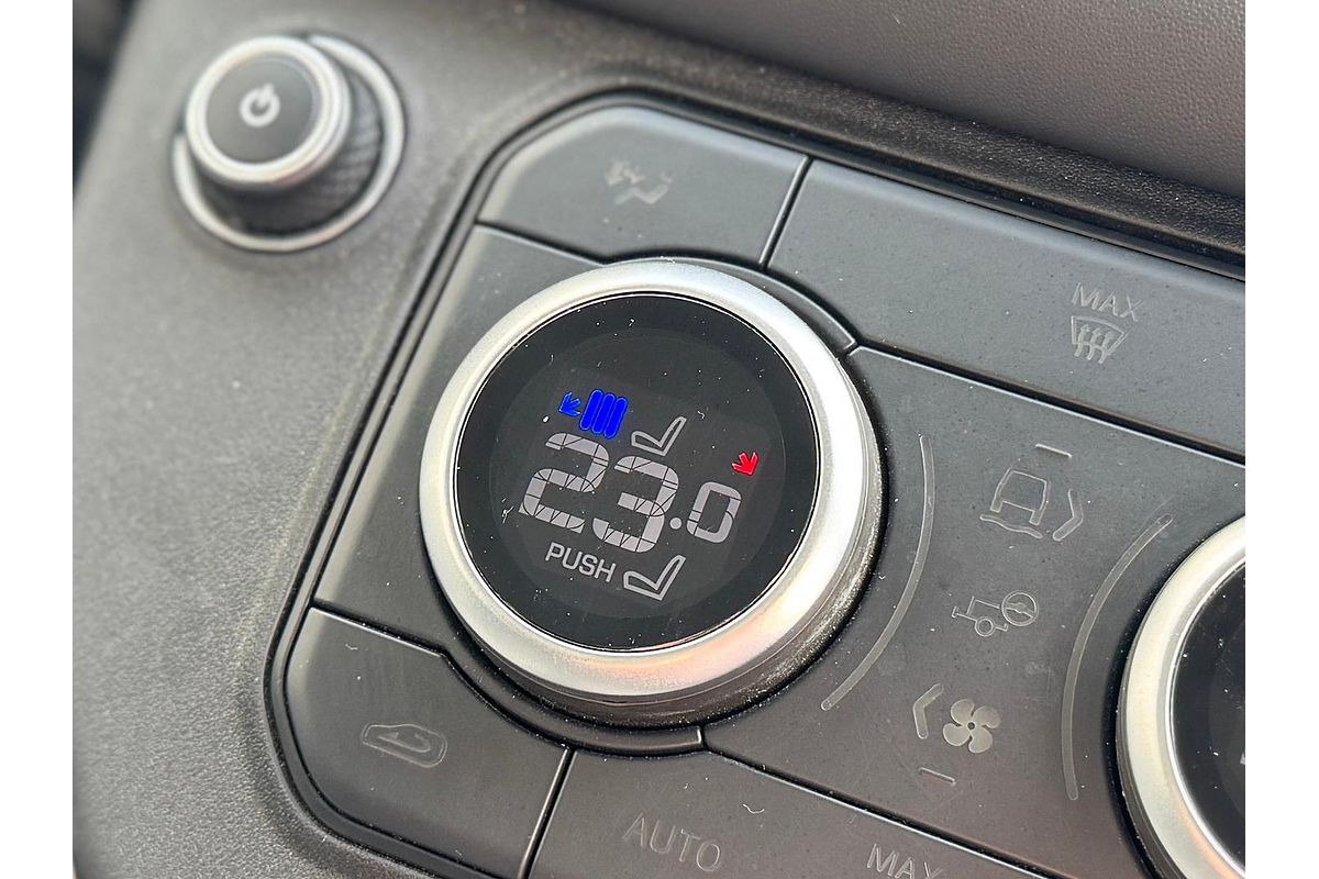 2020 Land Rover Defender 110 P400 HSE L663