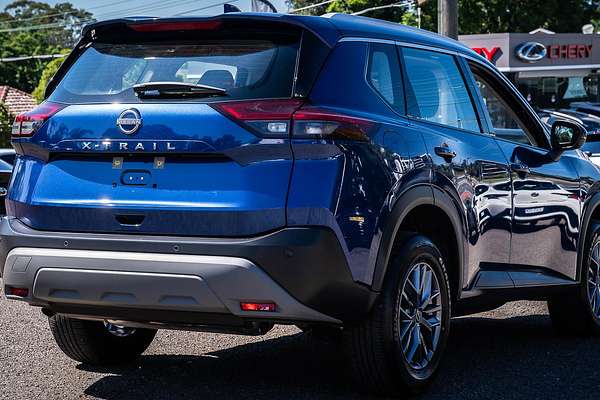 2024 Nissan X-TRAIL ST T33