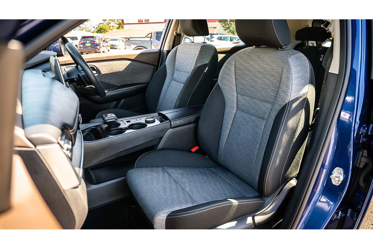 2024 Nissan X-TRAIL ST T33