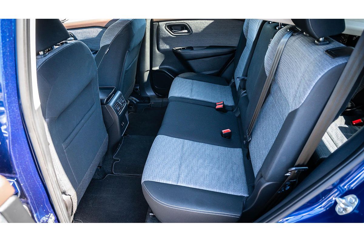2024 Nissan X-TRAIL ST T33