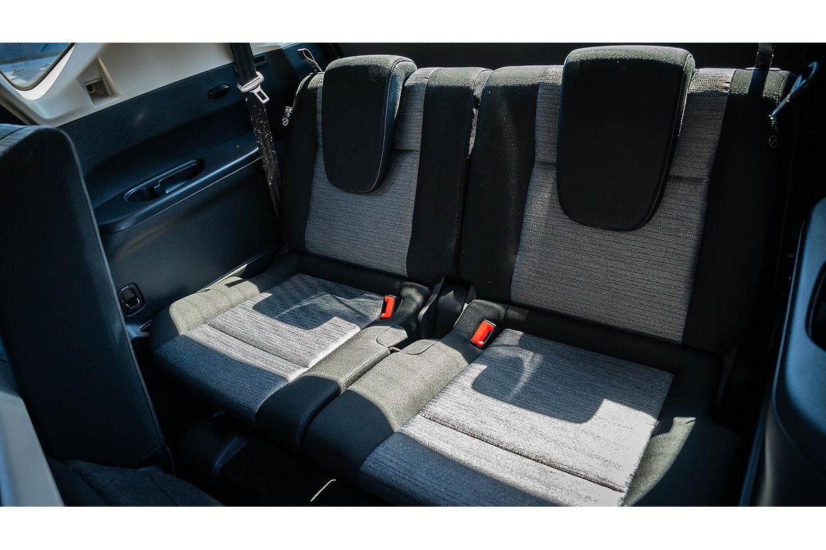 2024 Nissan X-TRAIL ST T33