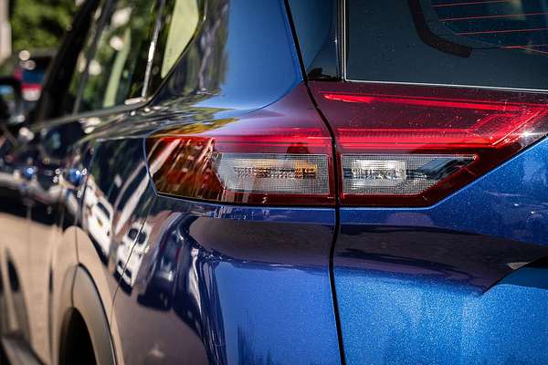 2024 Nissan X-TRAIL ST T33