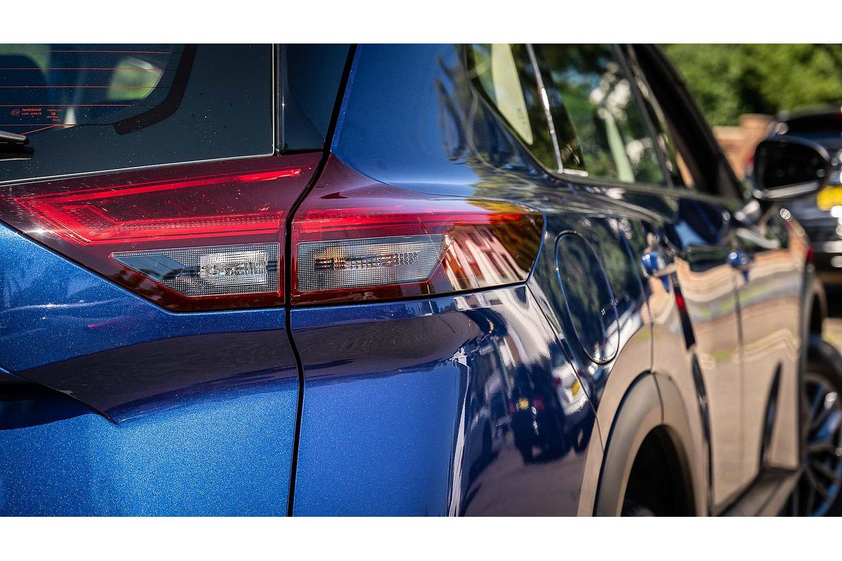 2024 Nissan X-TRAIL ST T33