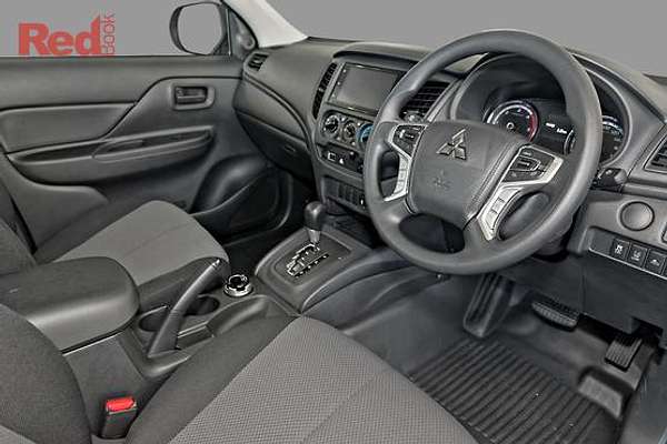 2024 Mitsubishi Triton GLX MR 4X4