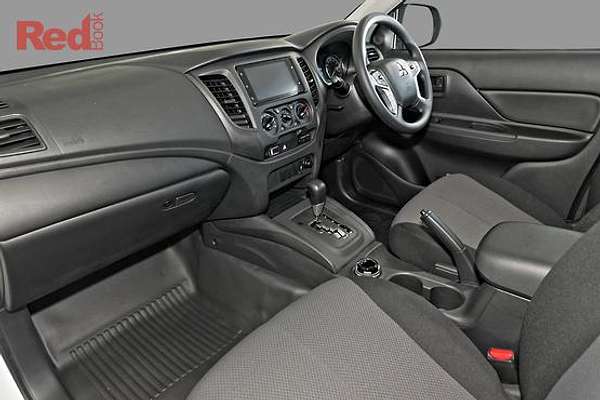2024 Mitsubishi Triton GLX MR 4X4