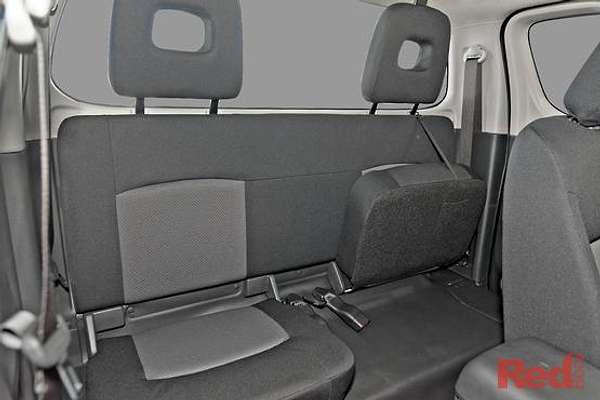 2024 Mitsubishi Triton GLX MR 4X4