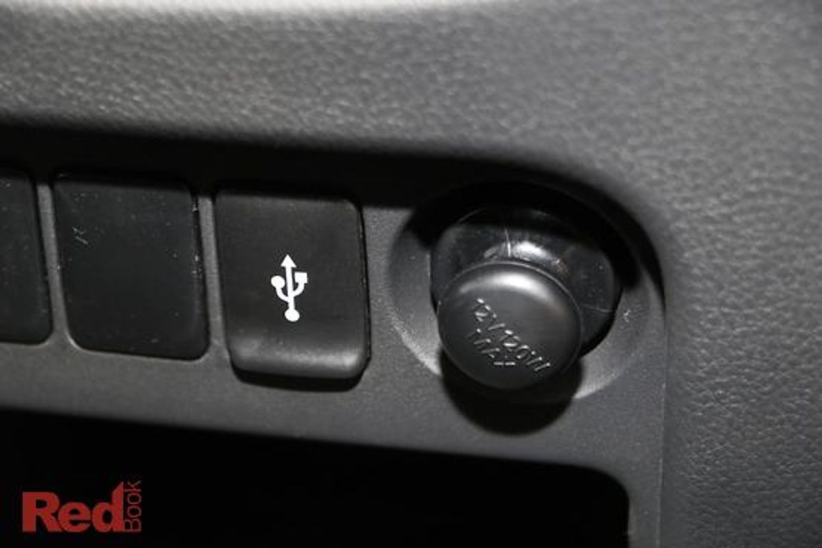 2024 Mitsubishi Triton GLX MR 4X4