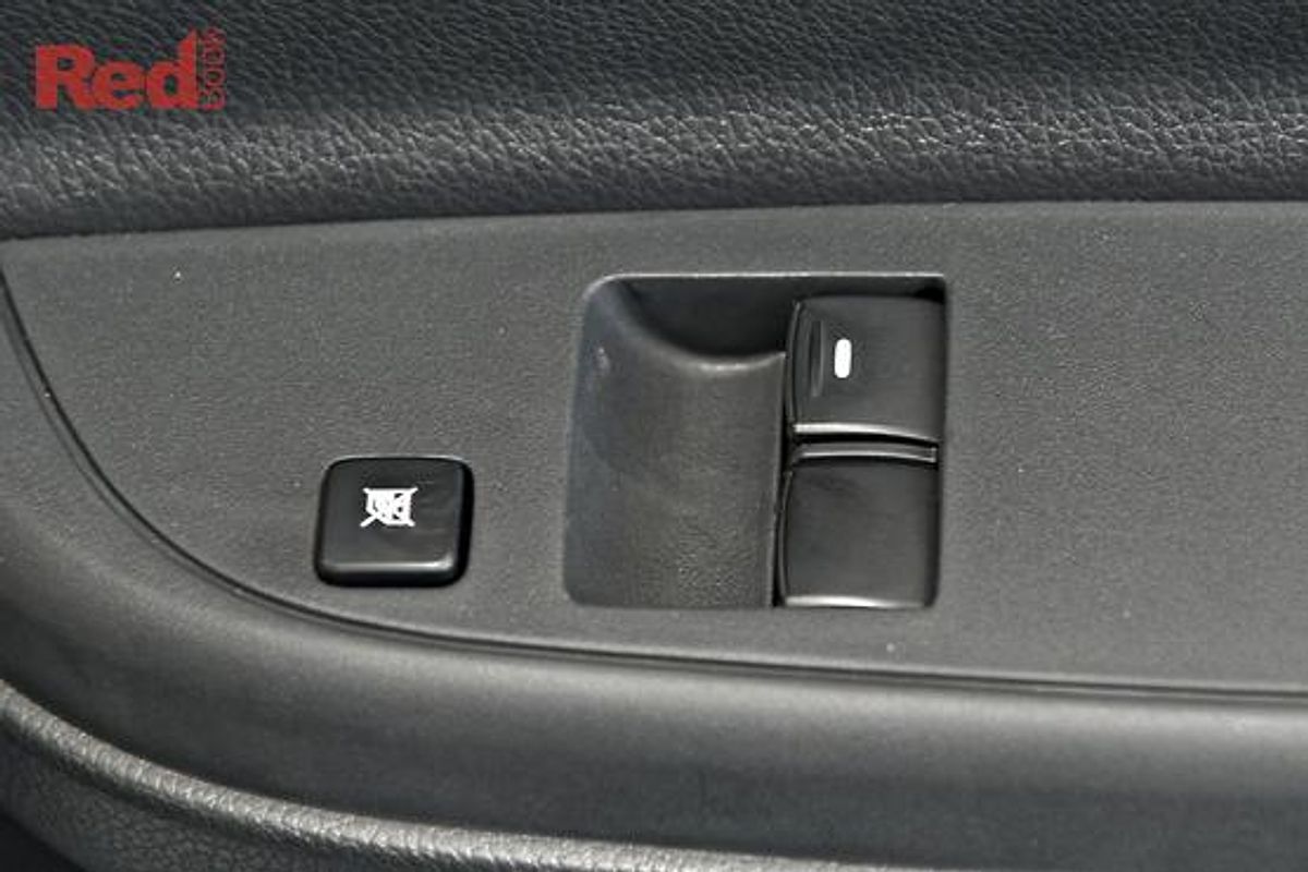 2024 Mitsubishi Triton GLX MR 4X4