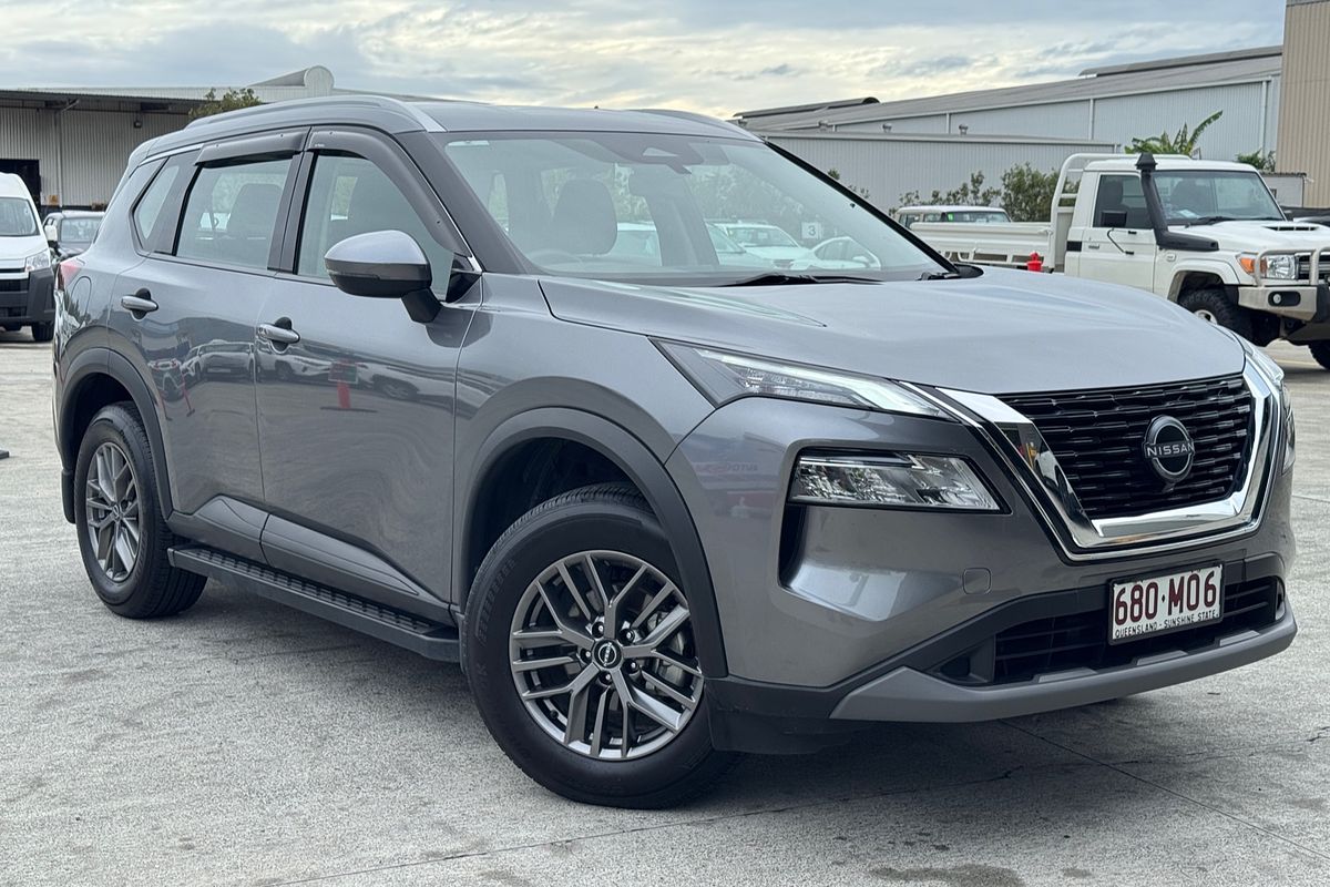 2022 Nissan X-TRAIL ST