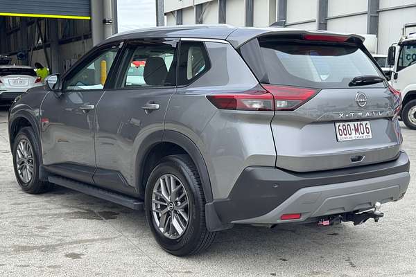 2022 Nissan X-TRAIL ST