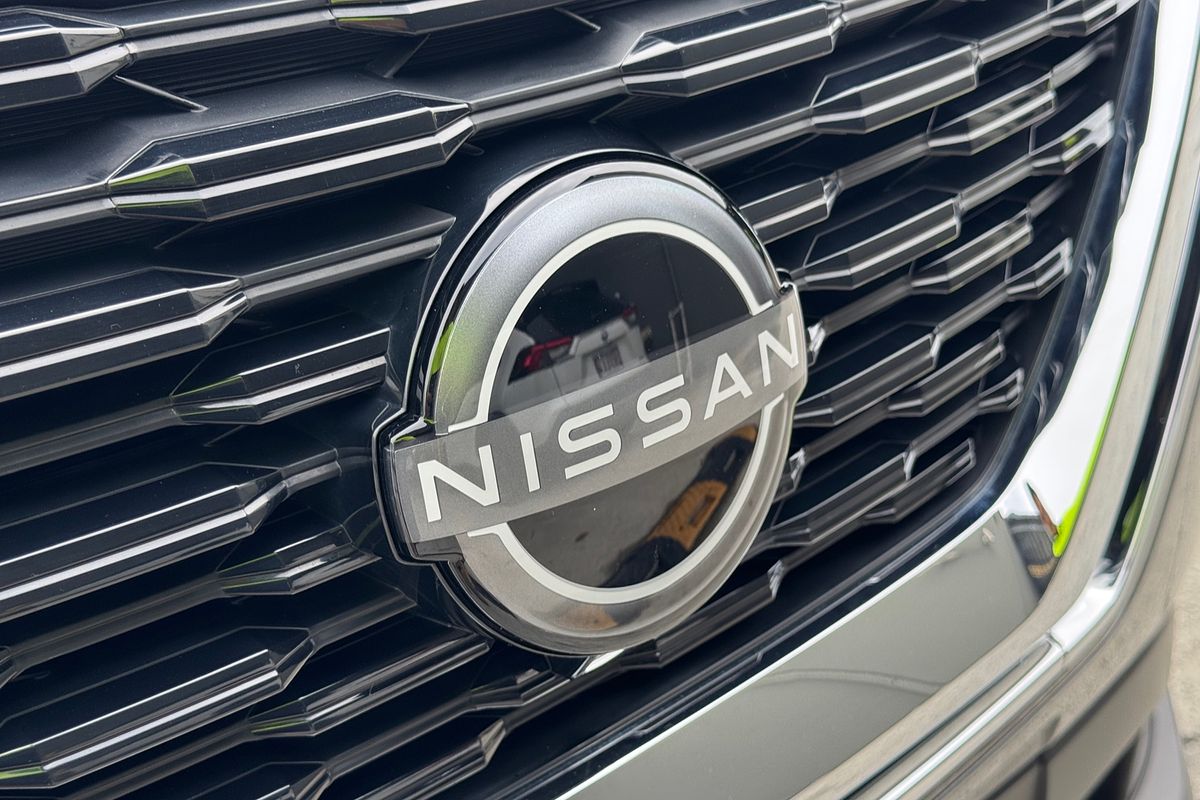 2022 Nissan X-TRAIL ST