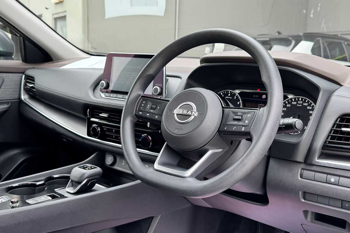 2022 Nissan X-TRAIL ST