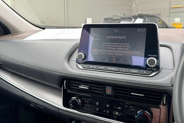 2022 Nissan X-TRAIL ST