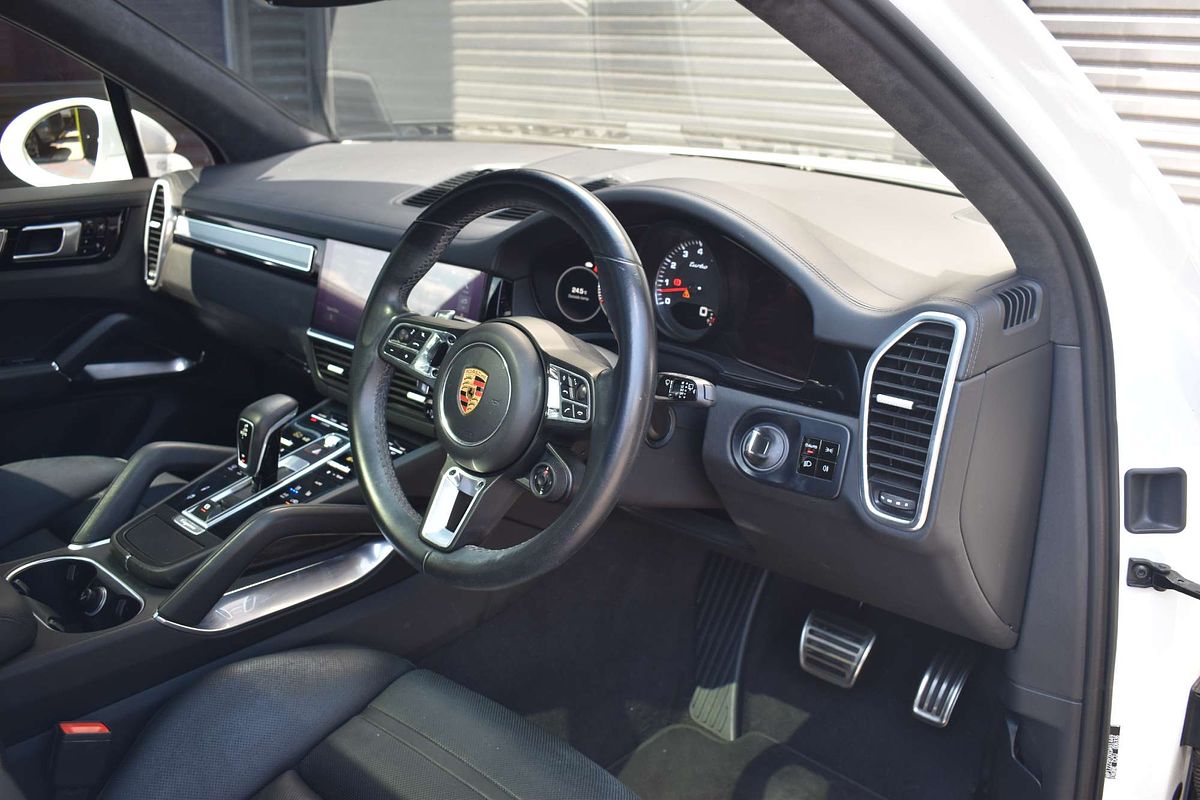 2018 Porsche Cayenne Turbo 9YA