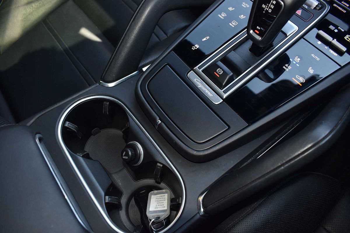 2018 Porsche Cayenne Turbo 9YA