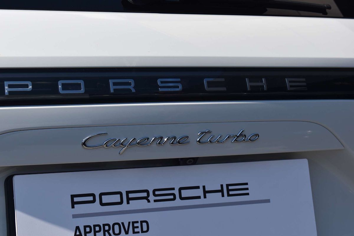 2018 Porsche Cayenne Turbo 9YA