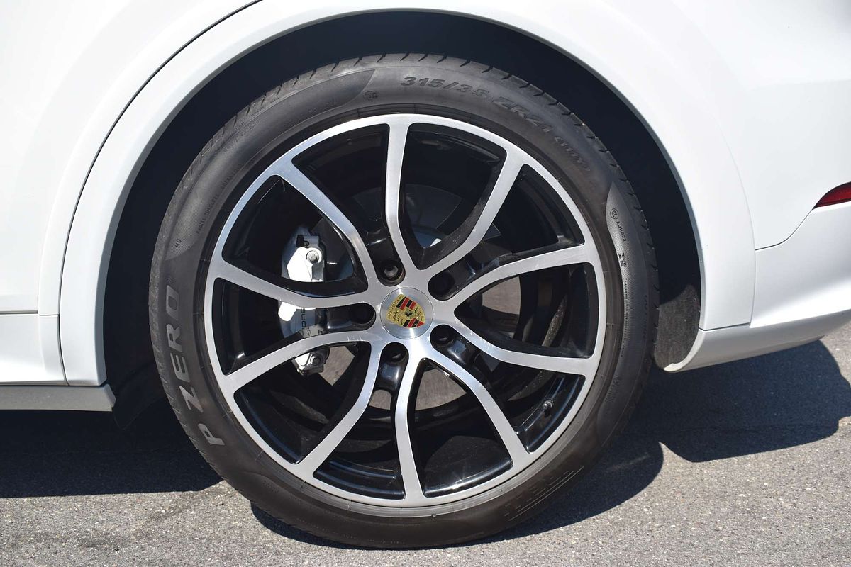 2018 Porsche Cayenne Turbo 9YA