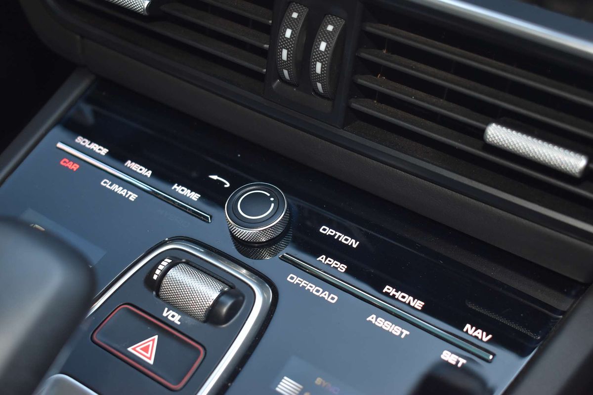 2018 Porsche Cayenne Turbo 9YA