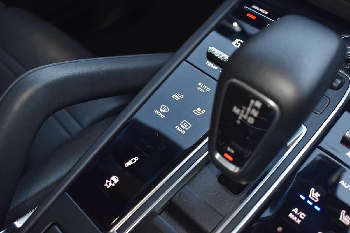 2018 Porsche Cayenne Turbo 9YA