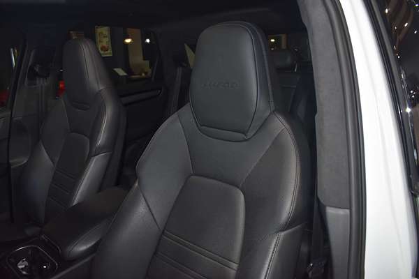 2018 Porsche Cayenne Turbo 9YA