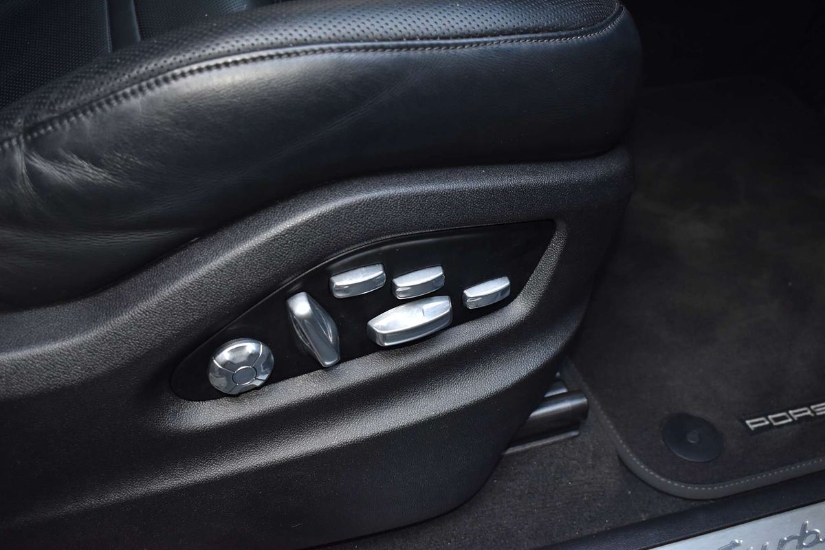 2018 Porsche Cayenne Turbo 9YA