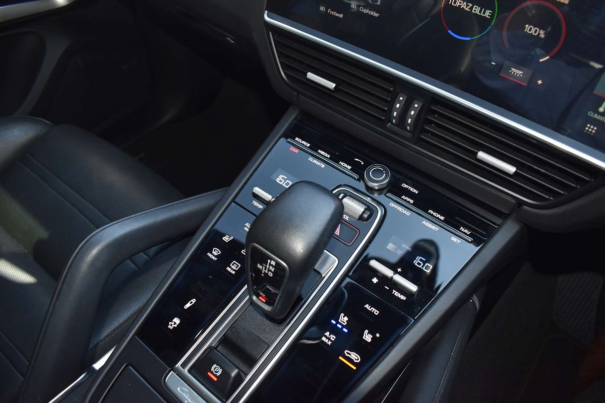 2018 Porsche Cayenne Turbo 9YA