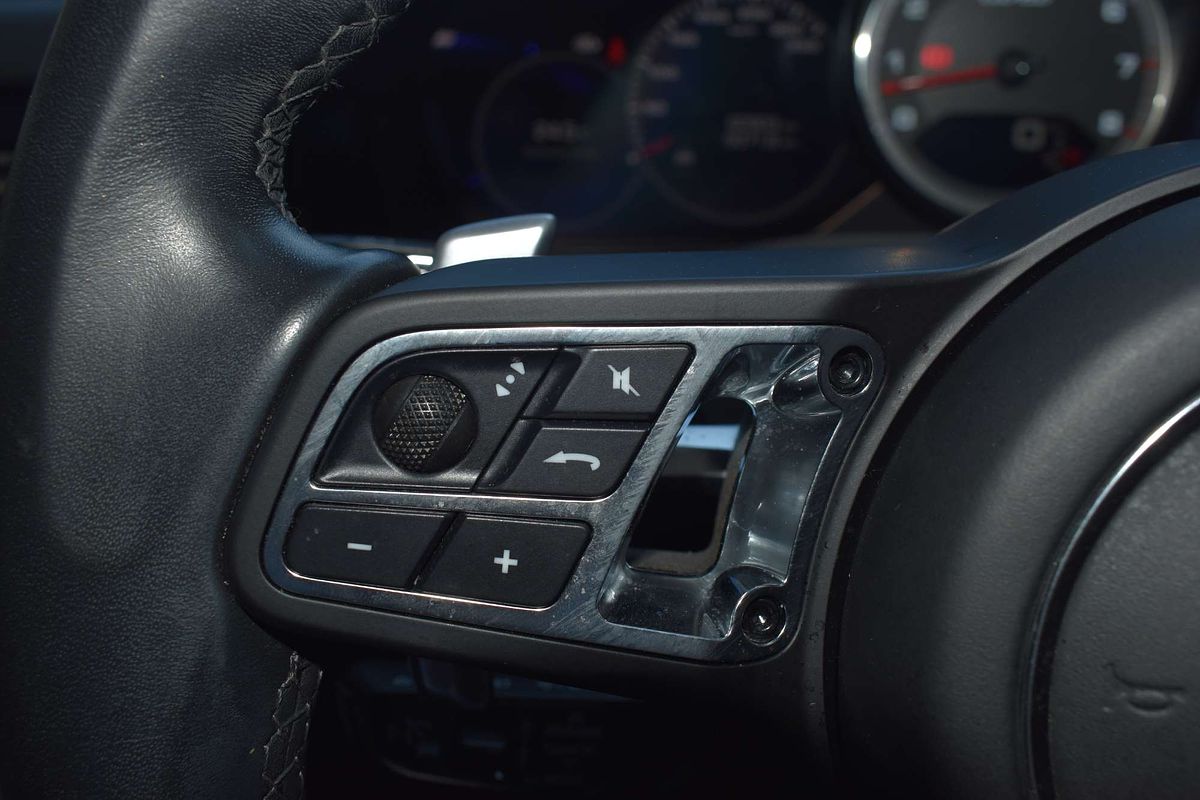 2018 Porsche Cayenne Turbo 9YA