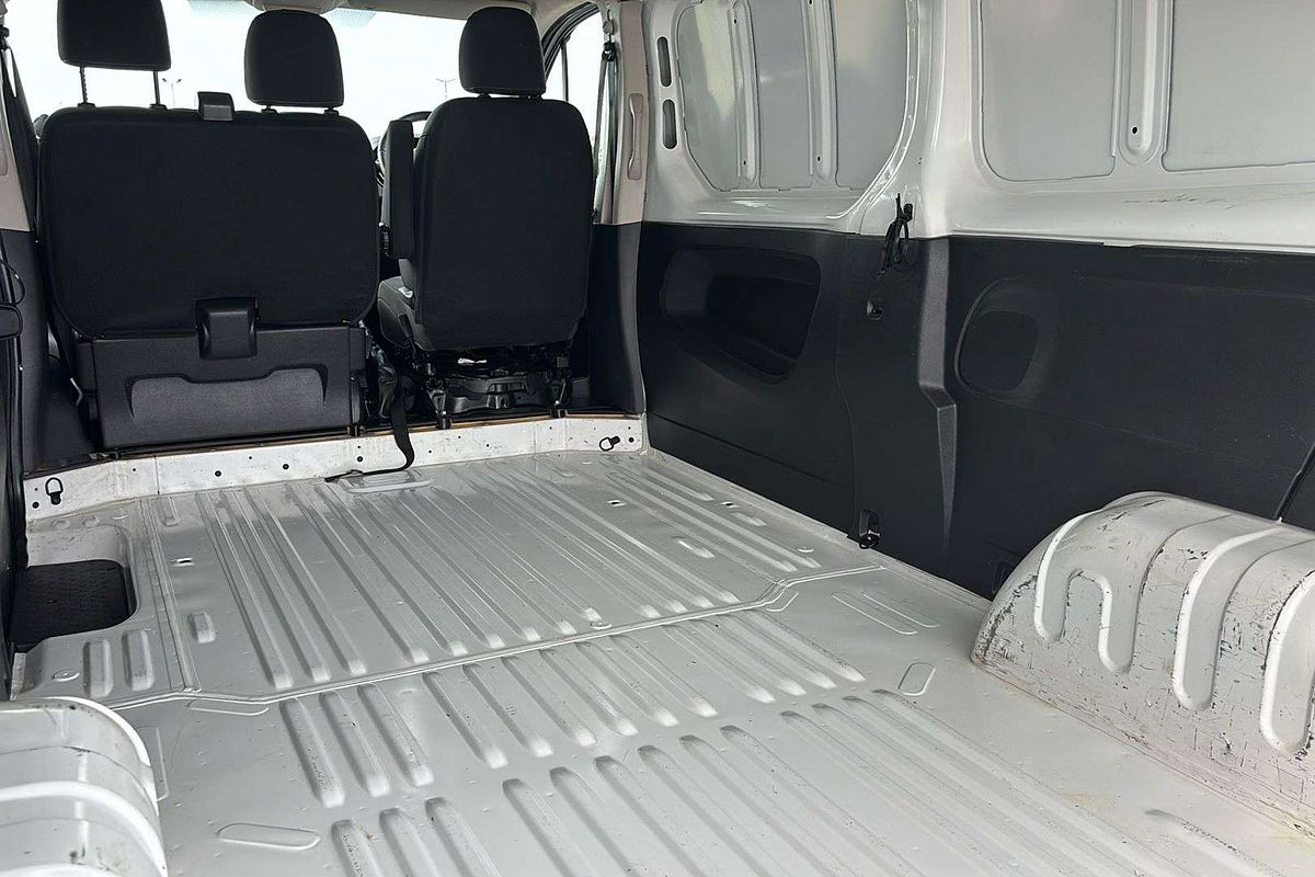 2021 Renault Trafic Premium 103kW X82 SWB