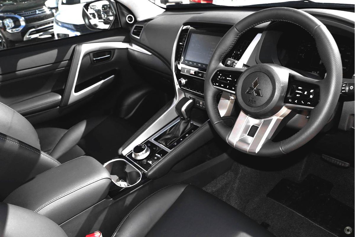 2024 Mitsubishi Pajero Sport Exceed QG 4X4