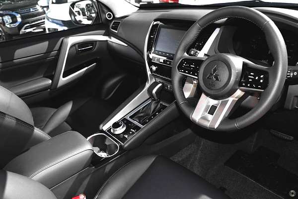 2024 Mitsubishi Pajero Sport Exceed QG 4X4