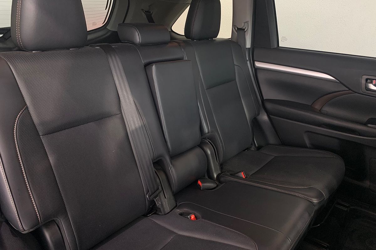 2019 Toyota Kluger Black Edition GSU55R