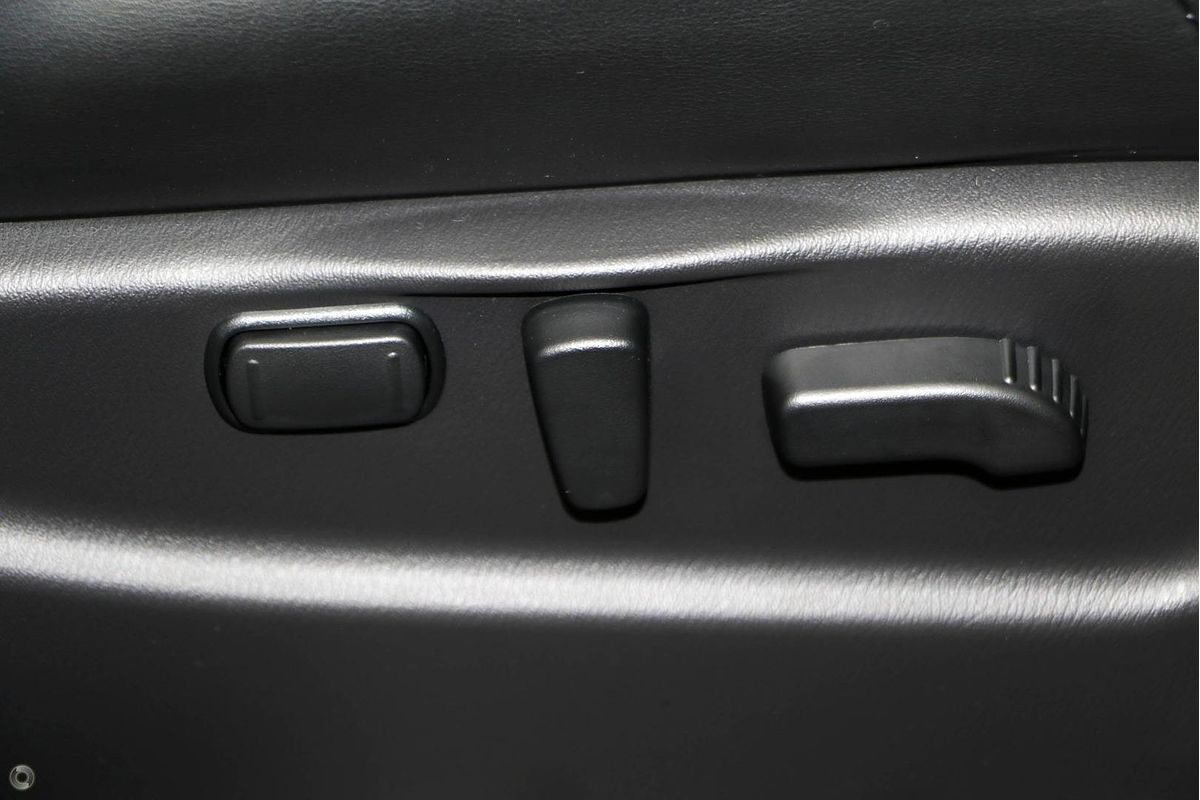 2024 Nissan Patrol Ti-L Y62