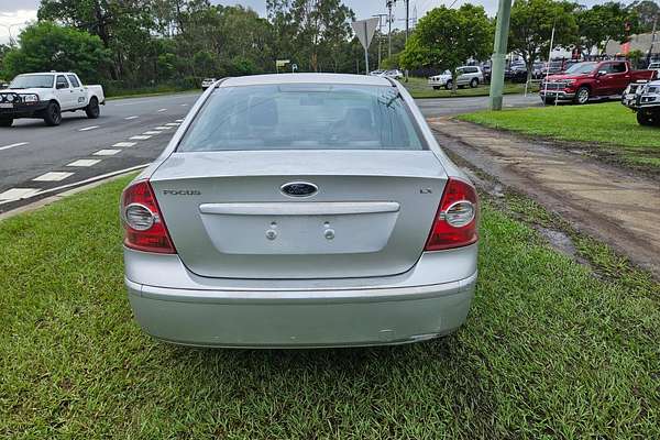 2006 Ford Focus LX LS
