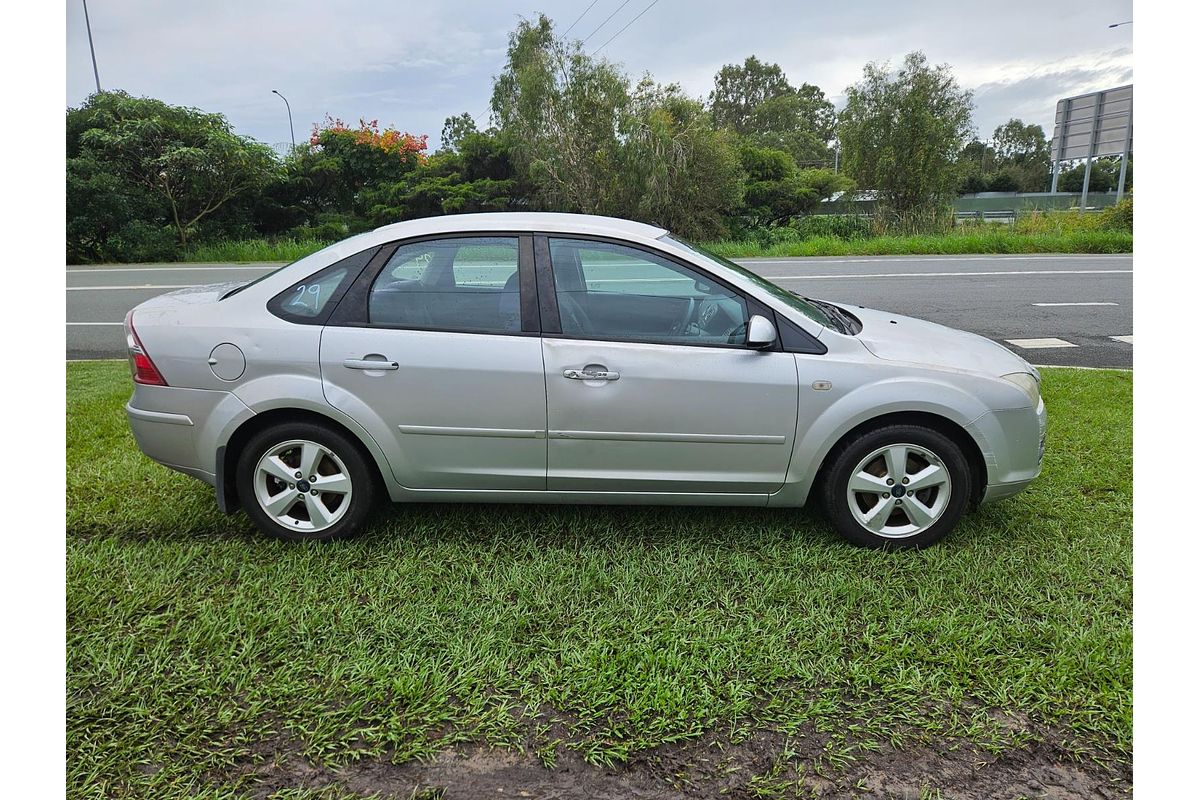 2006 Ford Focus LX LS
