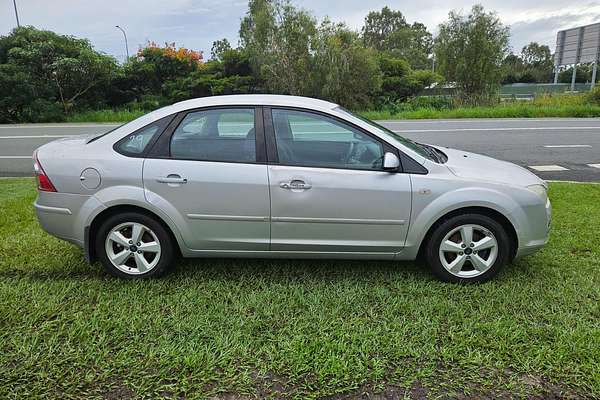 2006 Ford Focus LX LS