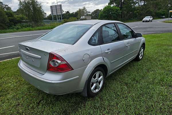 2006 Ford Focus LX LS